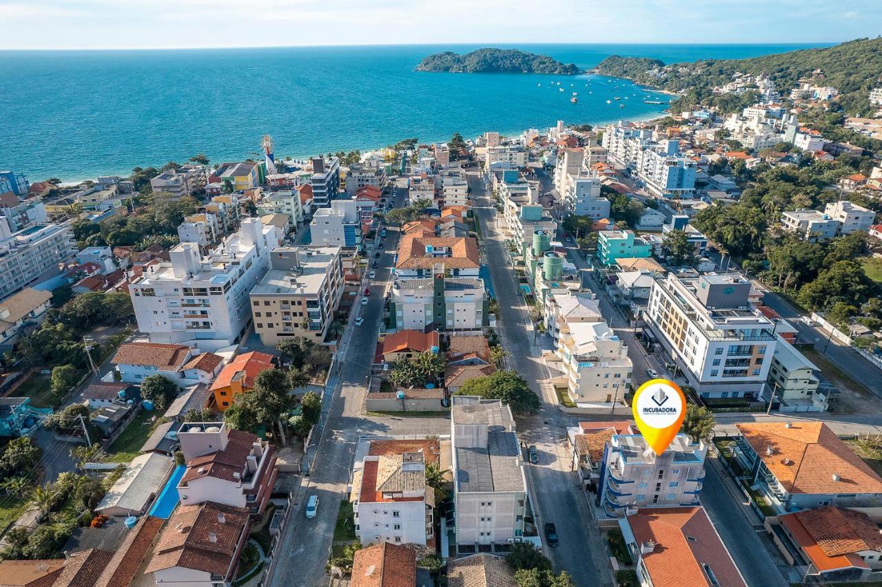 Residencial Edite No Centro De Bombinha Бомбиньяс Экстерьер фото
