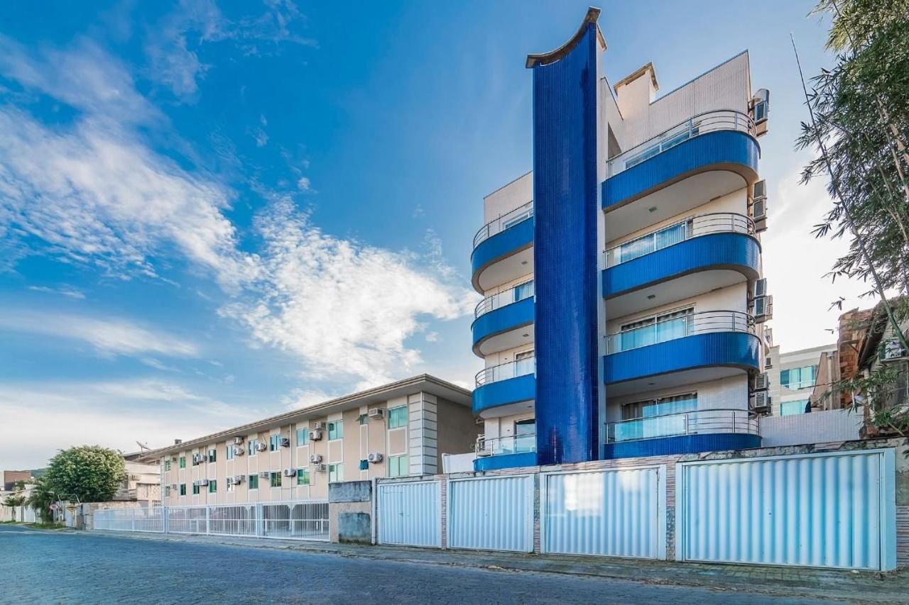 Residencial Edite No Centro De Bombinha Бомбиньяс Экстерьер фото